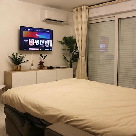 Port-Frejus, Le Consul, Appartement 2 Pieces Climatise, Terrasse & Parking Exterior foto